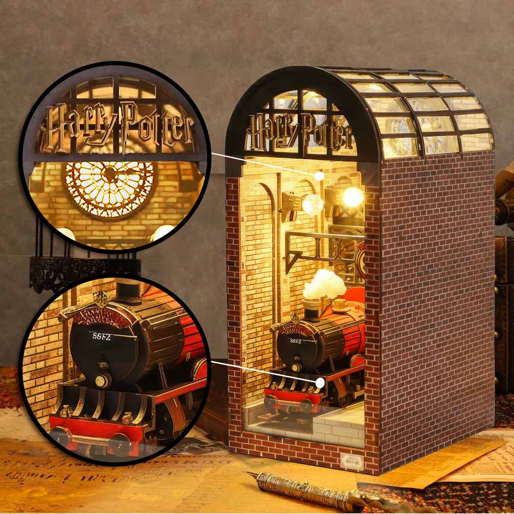 Book Nook Kits 344 Pieces | 25.5×11×18.0cm (10" x 4.3" x 7.1") Harry Potter: Platform 9¾: Hogwarts Express Station - DIY Book Nook Kit
