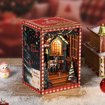 Book Nook Kits 161 Pieces | 17.5x12x10.5 cm (6.9"x4.7"x4.1") Christmas Snow Cabin - DIY Book Nook Kit