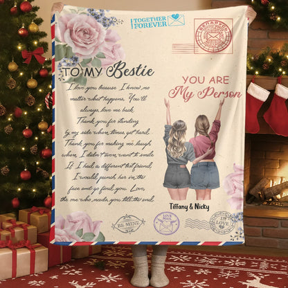 A Sweet Hug In A Blanket For Your Favorite Person - Personalized Besties Friendship Custom Blanket